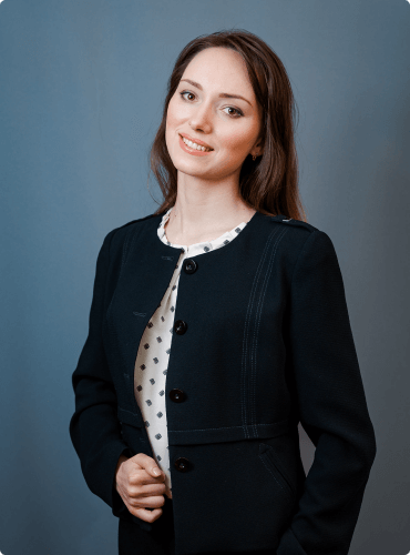 Анна, менеджер по документам и логистике